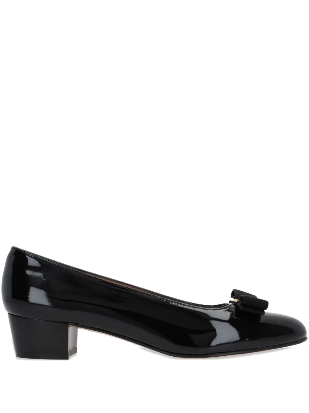 Salvatore Ferragamo Vara Bow Pump in Patent Leather Black