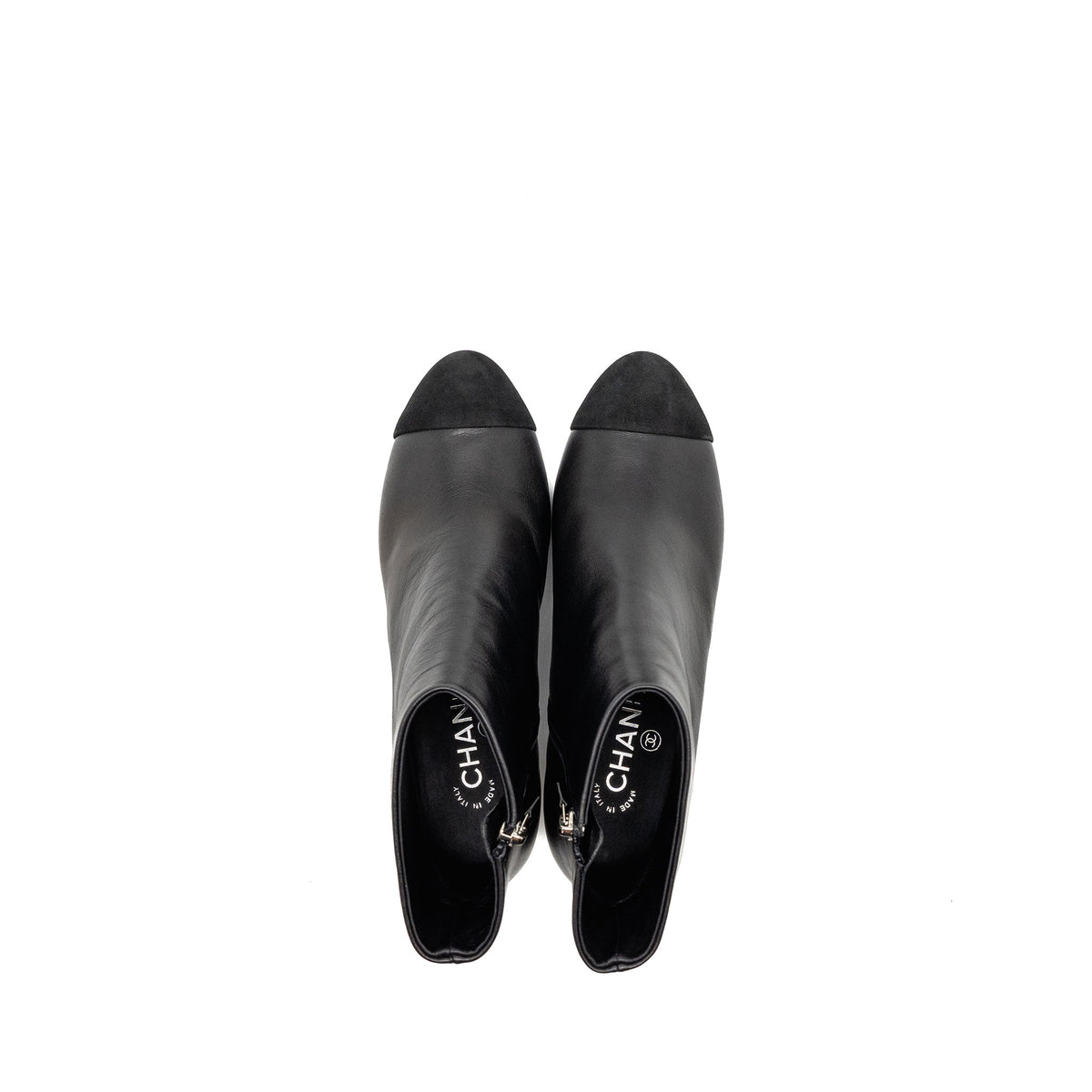 CHANEL INTERLOCKING BOOTS LETTER/PEARL LEATHER BLACK
