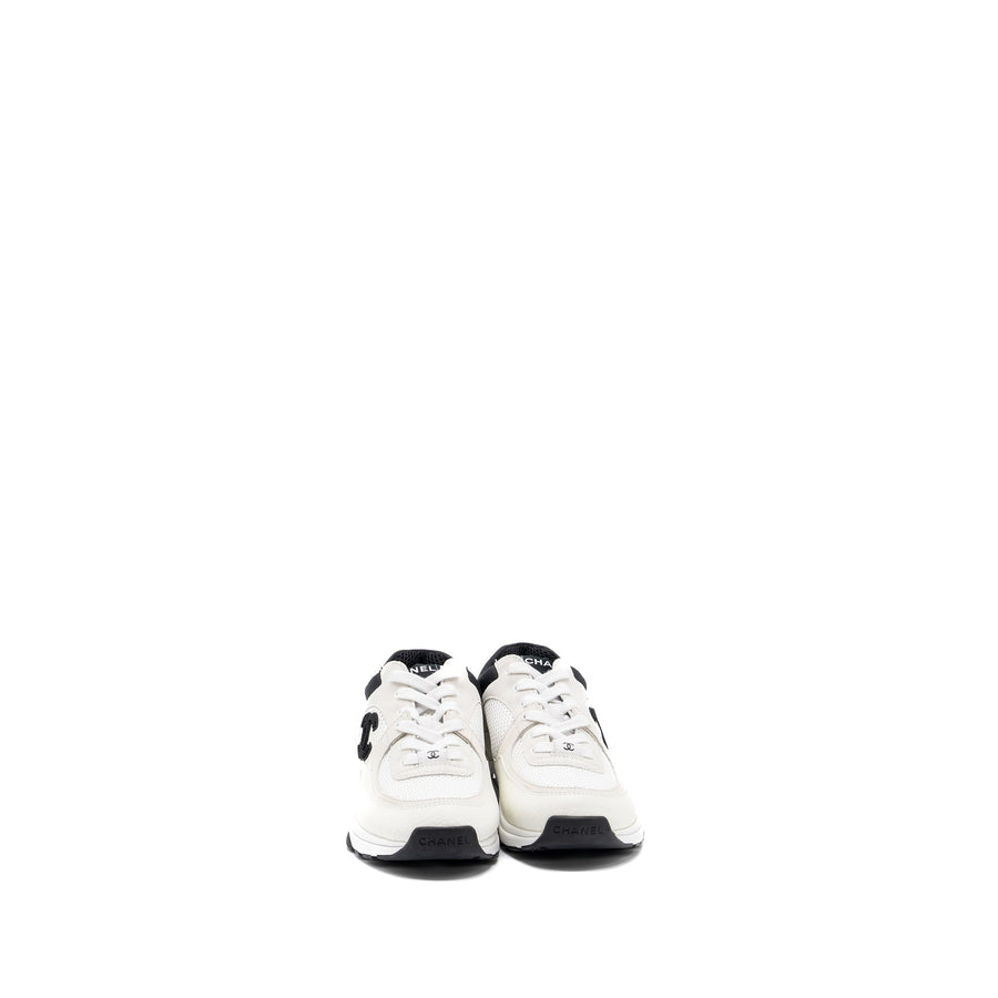 CHANEL TRAINER / SNEAKER BLACK / WHITE
