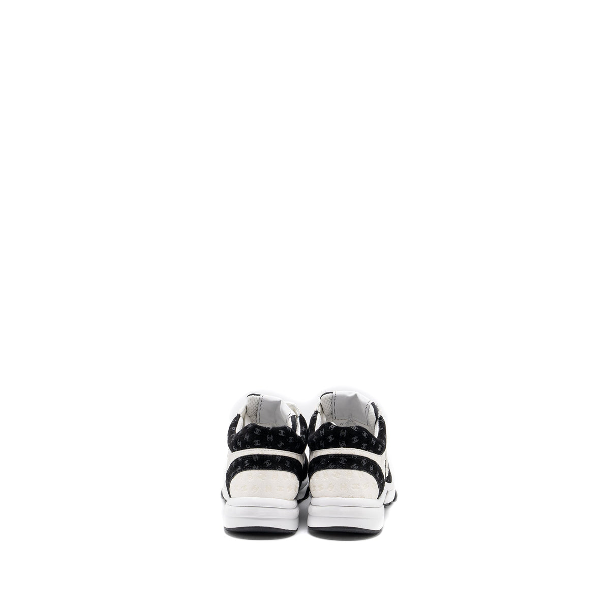 CHANEL CC LOGO PRINTED TRAINER/SNEAKER SUEDE BLACK/WHITE