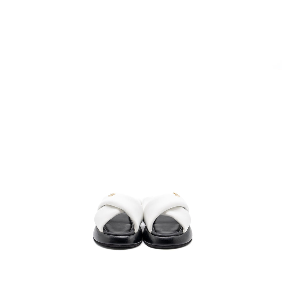 CHANEL QUILTED SANDAL LAMBSKIN WHITE/BLACK LGHW