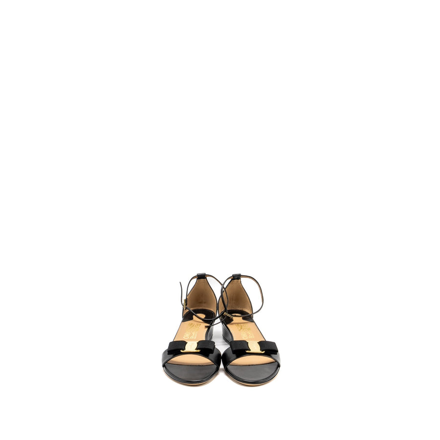 SALVATORE FERRAGAMO MARGOT VARA BOW SANDALS BLACK LGHW