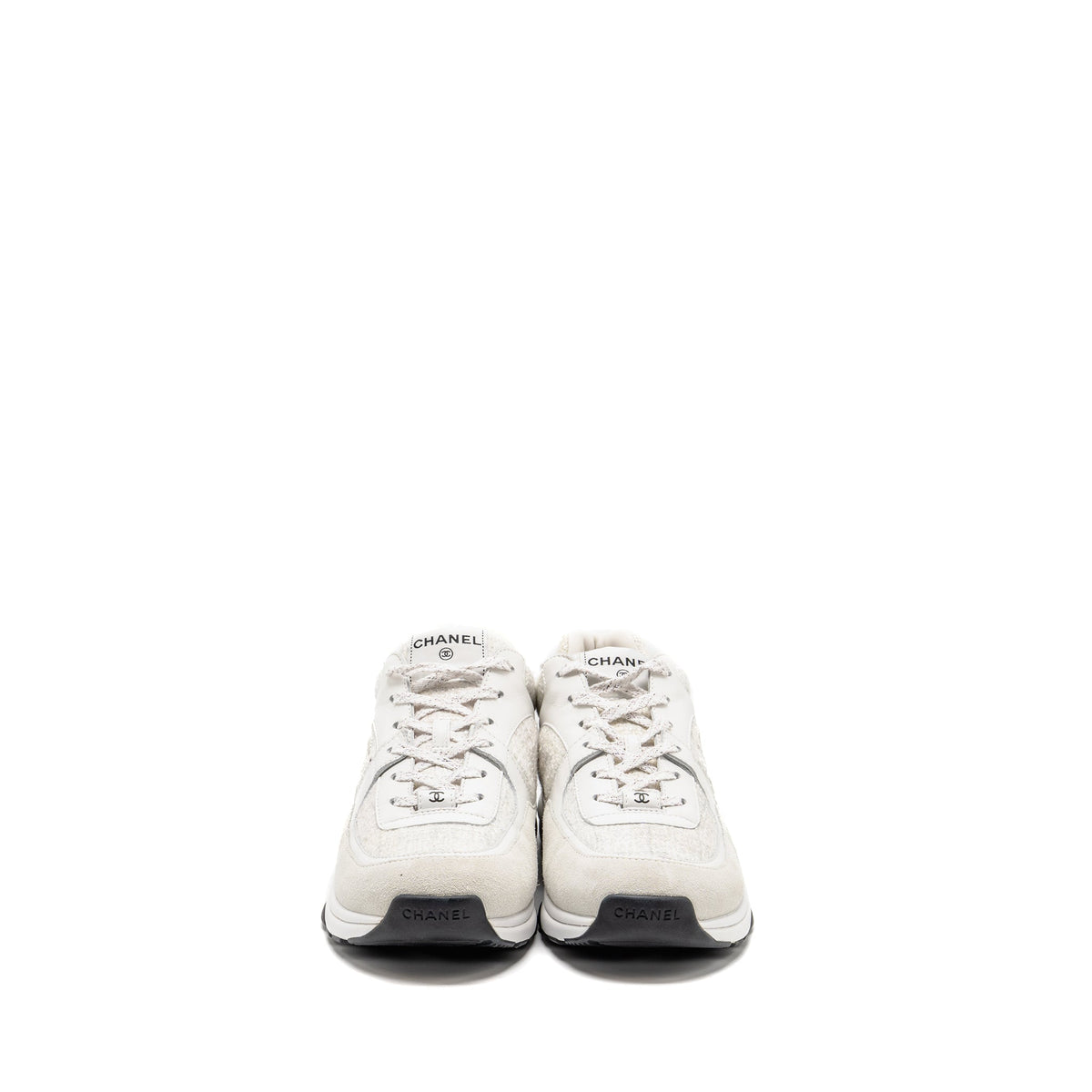 CHANEL CC LOGO SNEAKERS SUEDE LEATHER / TWEED WHITE