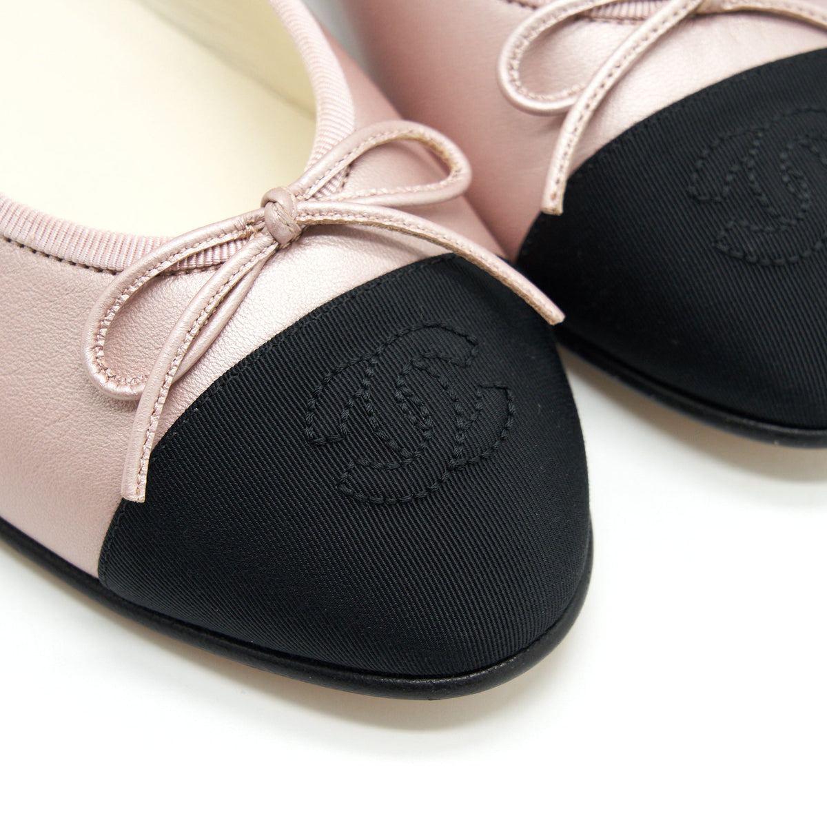 CHANEL FLATS PINK/ BLACK