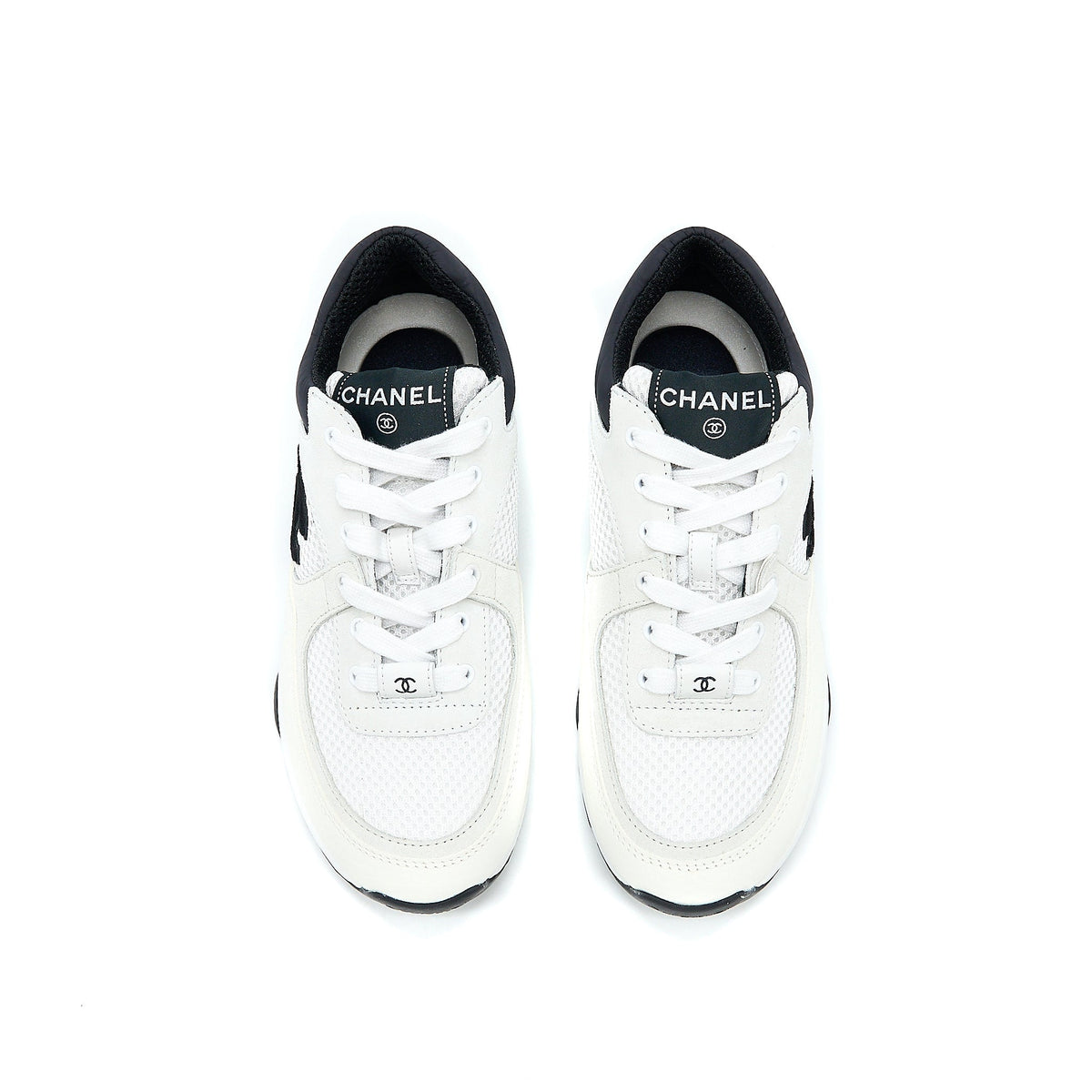 CHANEL CC LOGO SNEAKER CALFSKIN/SUEDE BLACK/WHITE