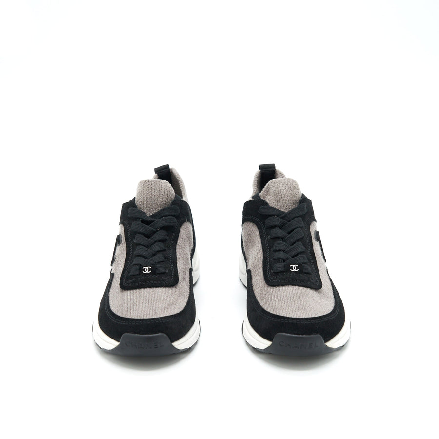 CHANEL WOMEN’S SNEAKERS GREY/ BLACK