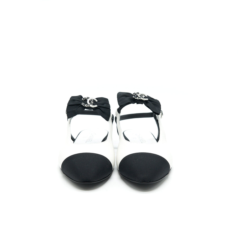 CHANEL SLINGBACK FLATS WITH RIBBONS WHITE AND BLACK