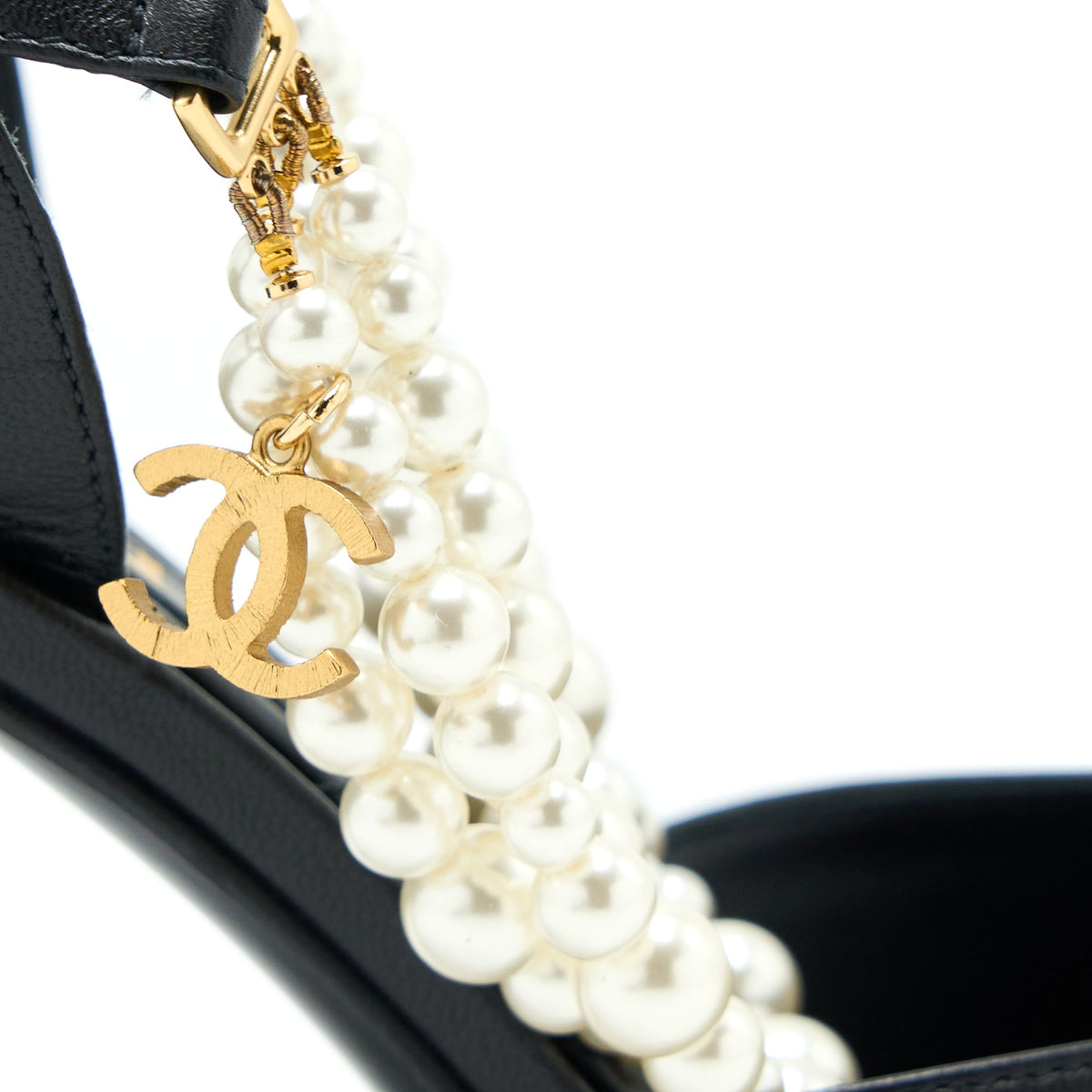 CHANEL HEEL WITH PEARL LEATHER/FABRIC BLACK GHW