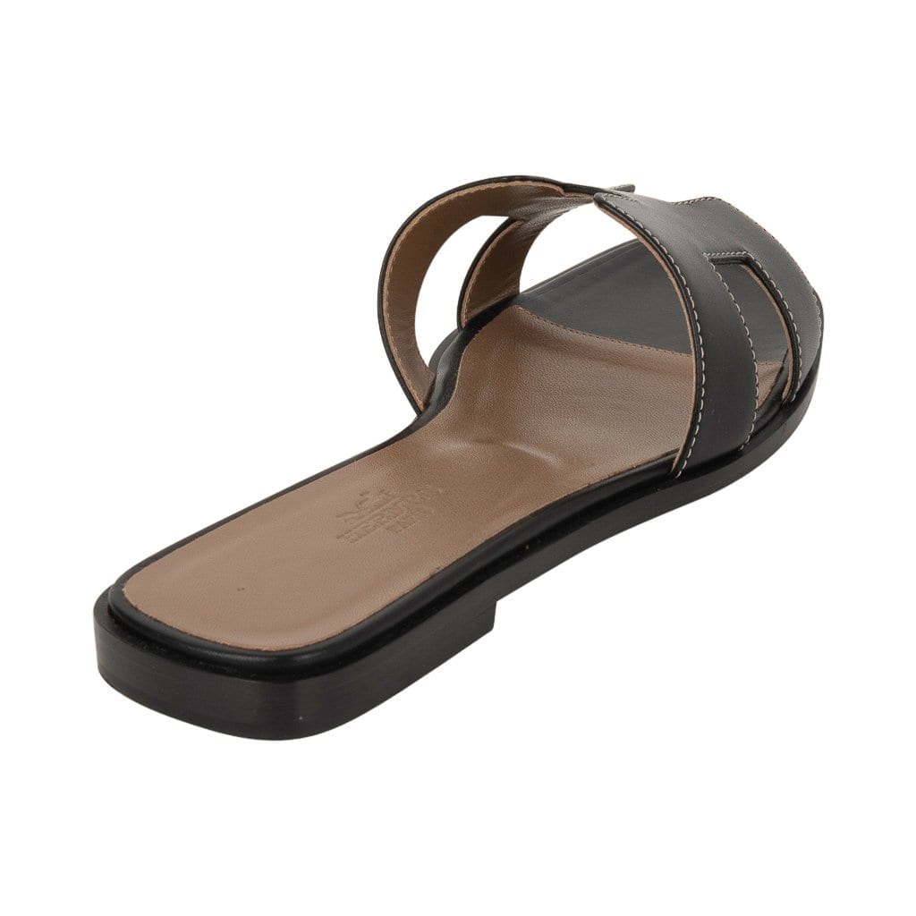 Hermès Oran Sandal Black Calfskin - detail